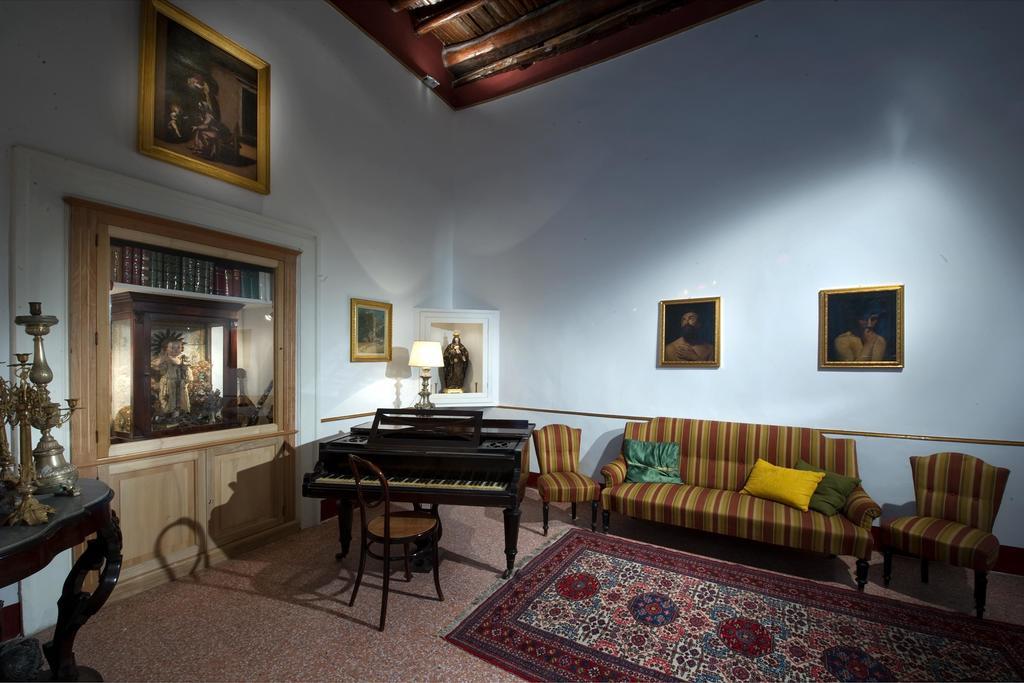 Apartmán Domus Decumana Neapol Pokoj fotografie